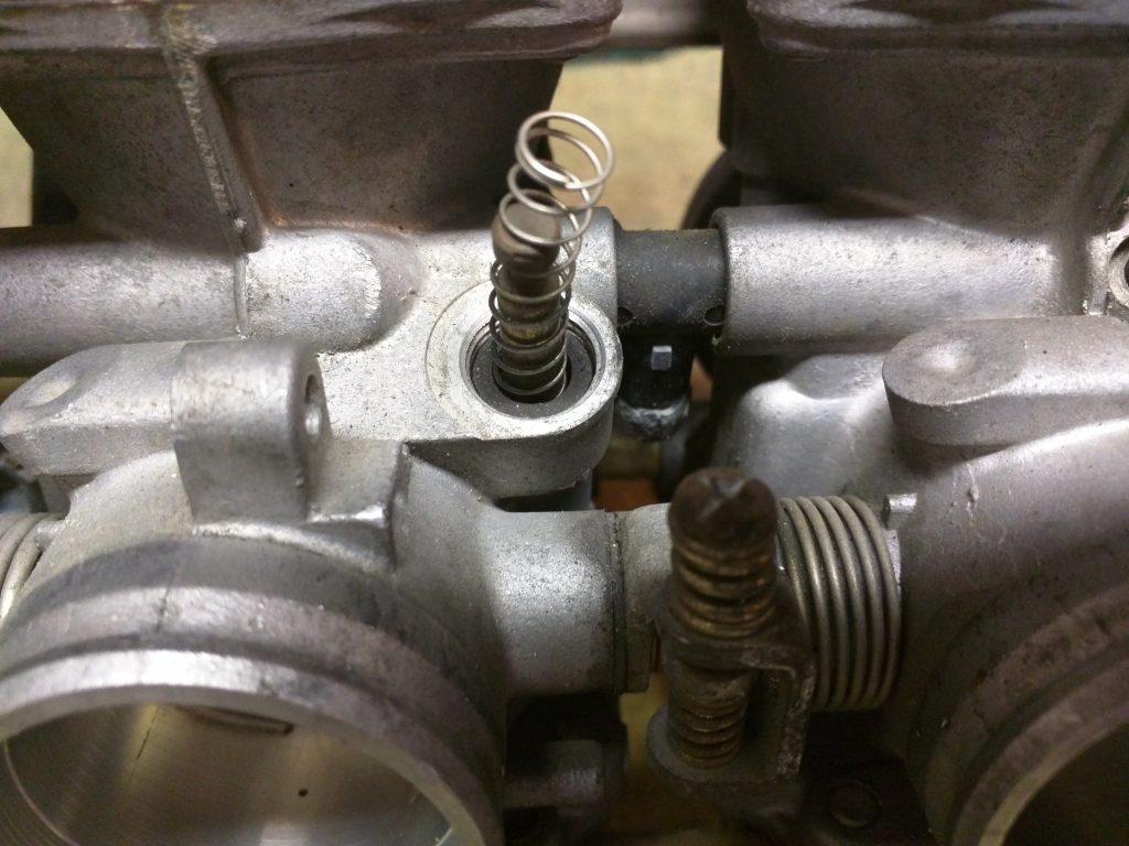 Choke valve spring